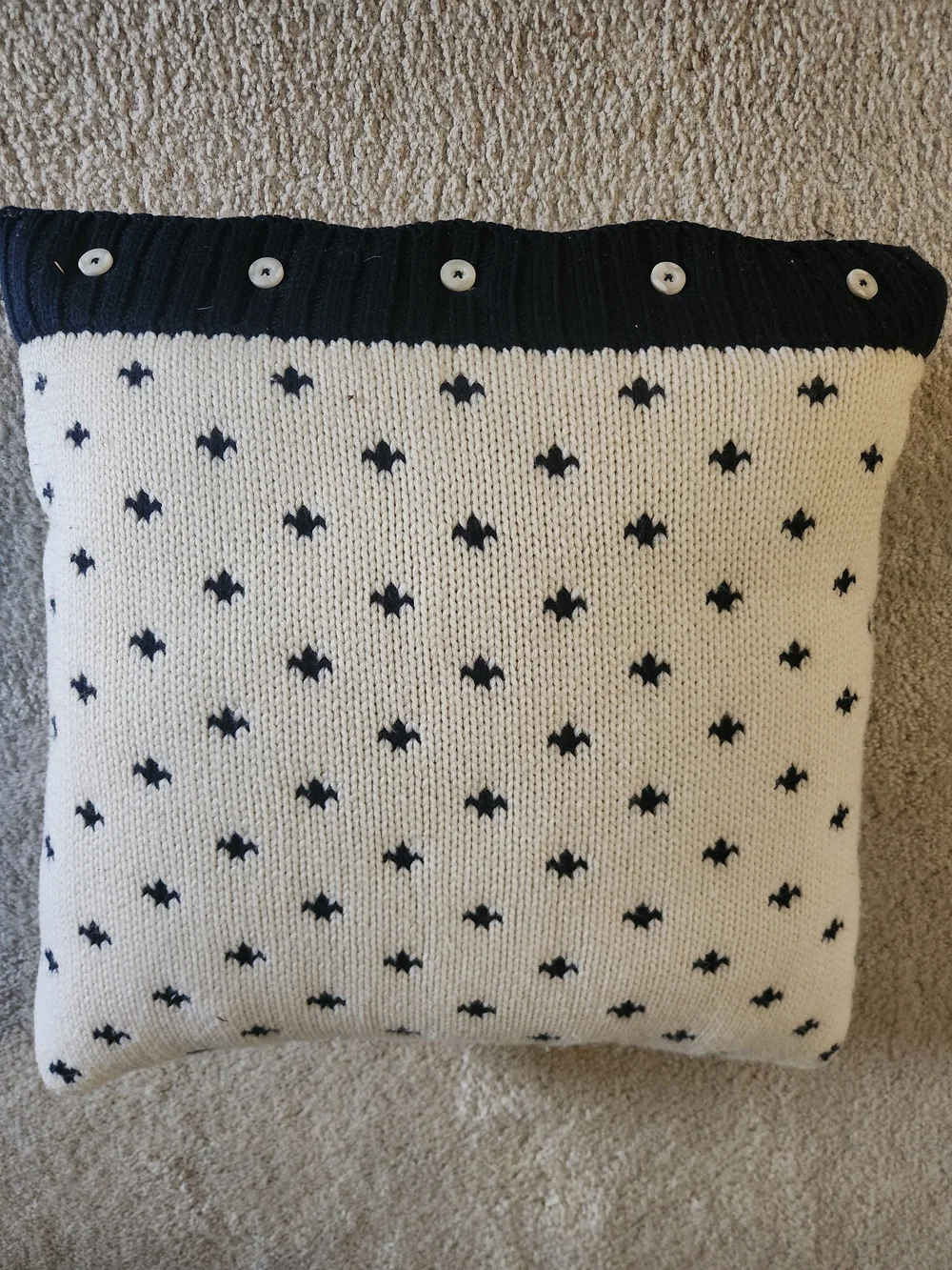 2 Cozy Blue & White Snowflake Knit Throw Pillows - Ralph Lauren Brynden knit